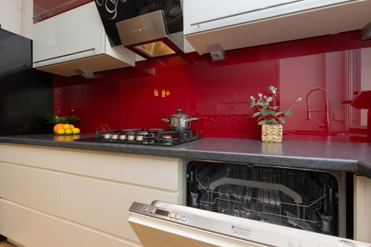 Metro Targowek Spacious Apartment With Parking By Noclegi Renters Варшава Экстерьер фото